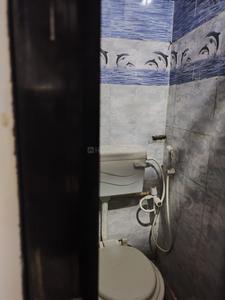 Bathroom Image of 1600 Sq.ft 2 BHK Builder Floor for rent in Sector 39 Noida for Rs. 32000