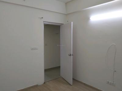 Bedroom Image of 1450 Sq.ft 3 BHK Apartment / Flat for rent in DLF Capital Greens Phase 1 And 2, Karampura New Delhi for Rs. 55000