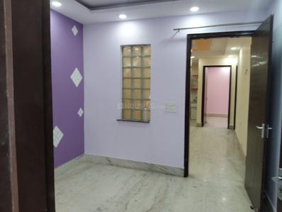 Bedroom Image of 850 Sq.ft 2 BHK Builder Floor for rent in Preet Vihar New Delhi for Rs. 21000