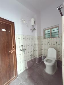 Bathroom Image of 1500 Sq.ft 3 BHK Apartment / Flat for rent in Habsiguda Hyderabad for Rs. 25000