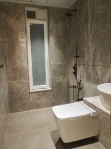 Common Bathroom Image of 1200 Sq.ft 3 BHK Apartment / Flat for sale in Vile Parle West Mumbai for Rs. 55000000