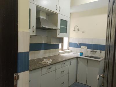 Kitchen Image of 1650 Sq.ft 3 BHK Builder Floor for rent in Unitech Cedar Crest, Sector 50 Gurgaon for Rs. 53000