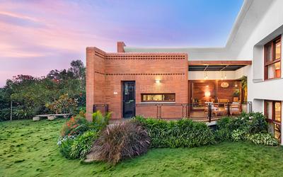 Image of 5120 Sq.ft 4 BHK Villa for sale in Total Environment After The Rain, Bettahalsoor, Bengaluru for Rs. 160000000