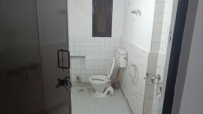 Image of 1250 Sq.ft 2 BHK Apartment / Flat for rent in Dwarkadheesh Apartment, Sector 12 Dwarka, New Delhi for Rs. 29000