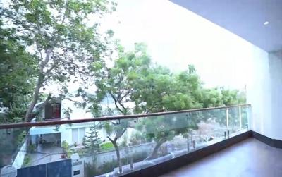 Balcony Image of 5000 Sq.ft 4 BHK Independent House for sale in Uthandi Chennai for Rs. 60000000
