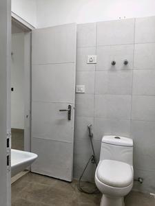 Common Bathroom Image of 2200 Sq.ft 4 BHK Apartment / Flat for sale in Tulip Purple, Sector 69 Gurgaon for Rs. 28000000