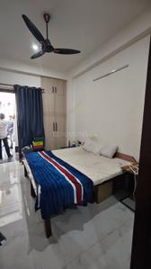 Bedroom Image of 350 Sq.ft 1 RK Builder Floor for rent in Sector 122 Noida for Rs. 17000