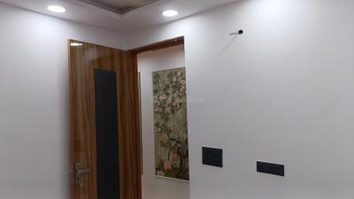 Bedroom Image of 900 Sq.ft 3 BHK Builder Floor for rent in Govindpuri New Delhi for Rs. 20000