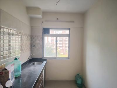 Kitchen Image of 700 Sq.ft 2 BHK Apartment / Flat for rent in Raunak Unnathi Greens, Kasarvadavali Thane for Rs. 20000
