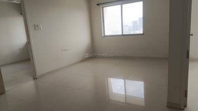 Living Room Image of 980 Sq.ft 2 BHK Apartment / Flat for rent in Rohan Ananta, Tathawade Pune for Rs. 25000