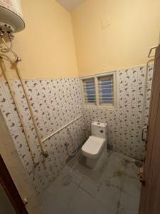 Bathroom Image of 600 Sq.ft 1 BHK Independent House for rent in JP Nagar Bengaluru for Rs. 15000
