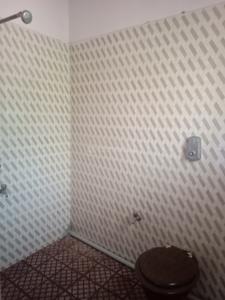 Bathroom Image of 300 Sq.ft 1 RK Studio for rent in Salcete Goa for Rs. 10500