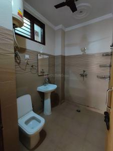 Bathroom Image of 1400 Sq.ft 3 BHK Builder Floor for rent in Sector 46 Gurgaon for Rs. 45000