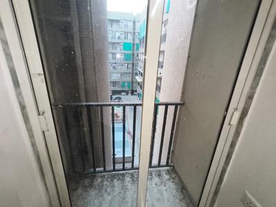 Balcony Image of 1000 Sq.ft 2 BHK Apartment / Flat for sale in PSY Pramukh Elysium, Sargasan Gandhinagar for Rs. 5000000
