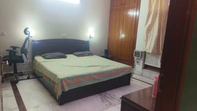 Bedroom Image of 1800 Sq.ft 3 BHK Builder Floor for rent in Sector 41 Noida for Rs. 40000