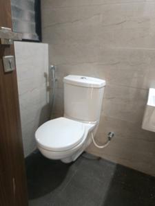 Common Bathroom Image of 973 Sq.ft 2 BHK Apartment / Flat for sale in Kumar Purab A3 Building, Hadapsar Pune for Rs. 8000000