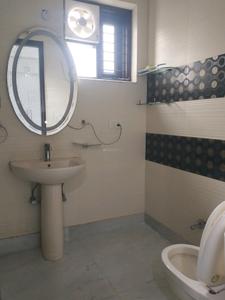 Bedroom Two Image of 1800 Sq.ft 3 BHK Builder Floor for rent in Paschim Vihar New Delhi for Rs. 62000