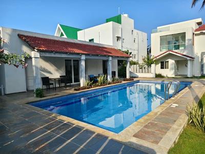 Image of 3322 Sq.ft 3 BHK Apartment / Flat for sale in Neelankarai, Chennai for Rs. 40000000