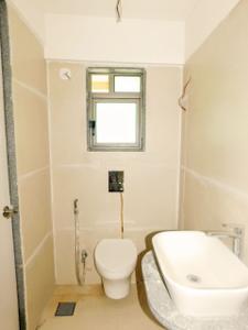 Bathroom Image of 600 Sq.ft 2 BHK Apartment / Flat for sale in Avant Heritage, Jogeshwari East Mumbai for Rs. 12000000