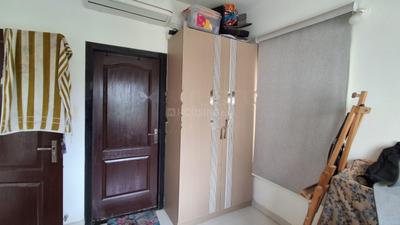 Bedroom Image of 1300 Sq.ft 2 BHK Apartment / Flat for rent in Paramount Hill County, Kondapur Hyderabad for Rs. 40000
