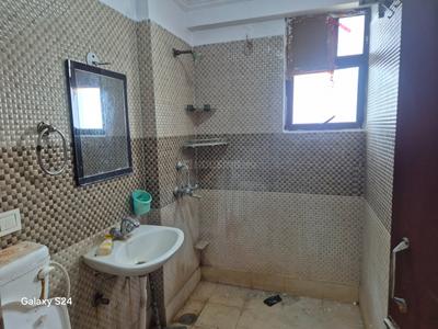 Image of 1400 Sq.ft 3 BHK Apartment / Flat for rent in SG Homes, Vasundhara, Ghaziabad for Rs. 30000