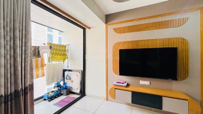 Bedroom Image of 1350 Sq.ft 2 BHK Apartment / Flat for sale in Tragad Ahmedabad for Rs. 7500000