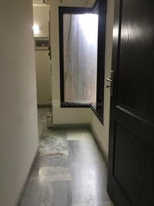 Bedroom Image of 1350 Sq.ft 3 BHK Builder Floor for rent in East Of Kailash New Delhi for Rs. 75000