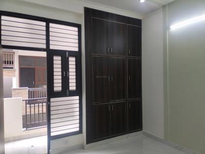 Bedroom Image of 750 Sq.ft 2 BHK Apartment / Flat for sale in Kambakshpur Noida for Rs. 3083400