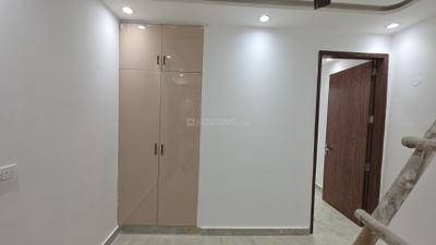 Bedroom Image of 700 Sq.ft 2 BHK Apartment / Flat for rent in Pitampura New Delhi for Rs. 30000