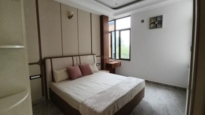 Bedroom Image of 1650 Sq.ft 3 BHK Builder Floor for sale in Kaushambi Ghaziabad for Rs. 16000000