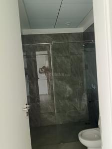 Bathroom Image of 1650 Sq.ft 3 BHK Apartment / Flat for rent in Clover Highlands, Kondhwa Pune for Rs. 55000