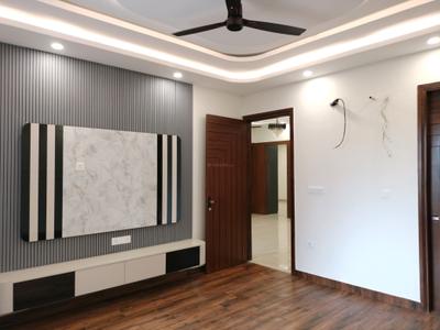 Bedroom Image of 2250 Sq.ft 3 BHK Builder Floor for sale in BPTP Parklands Pride, Sector 77 Faridabad for Rs. 25000000