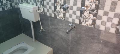 Bathroom Image of 900 Sq.ft 2 BHK Builder Floor for rent in Singhaul Dih Begusarai for Rs. 8500