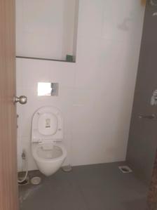 Common Bathroom Image of 585 Sq.ft 1 BHK Apartment / Flat for sale in Godrej Tranquil, Kandivali East Mumbai for Rs. 11000000