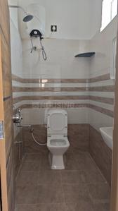 Bathroom Image of 658 Sq.ft 1 BHK Apartment / Flat for rent in Kondapur Hyderabad for Rs. 30000