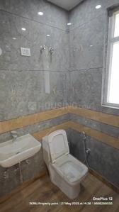 Bathroom Image of 900 Sq.ft 2 BHK Builder Floor for rent in Hari Nagar New Delhi for Rs. 28000