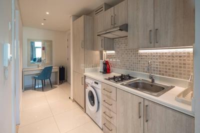 Kitchen Image of 484 Sq.ft 1 RK Apartment / Flat for sale in The Palm Jumeira Dubai for Rs. 44367926