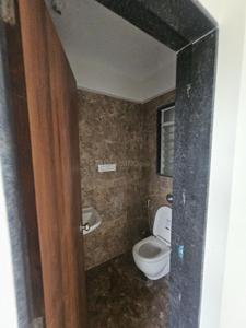 Bathroom Image of 680 Sq.ft 2 BHK Independent House for rent in Avvad Shubham Atlanta, Ghatkopar East Mumbai for Rs. 55000