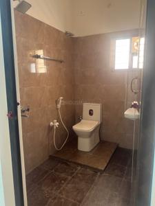 Bathroom Image of 1600 Sq.ft 2.5 BHK Builder Floor for rent in Ondipudur Coimbatore for Rs. 30000