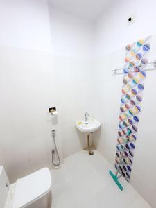 Bathroom Image of 1440 Sq.ft 3 BHK Independent House for rent in Hiran Magri Udaipur for Rs. 20000