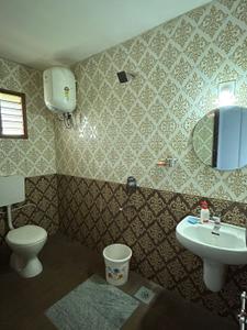 Bathroom Image of 1290 Sq.ft 2 BHK Apartment / Flat for sale in Srinidhi Apartment, Kukkikatte Udupi for Rs. 4800000