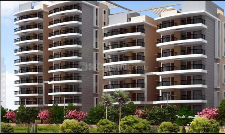 Hollywood Heights Main Image 1