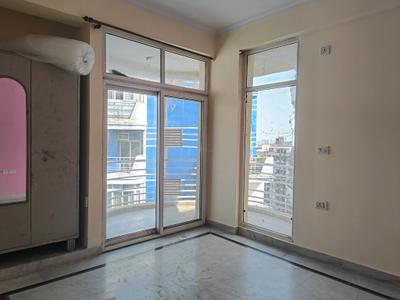 Bedroom Image of 2000 Sq.ft 3 BHK Apartment / Flat for rent in Mahagun Mansion Phase 1 and 2, Indirapuram Ghaziabad for Rs. 38500