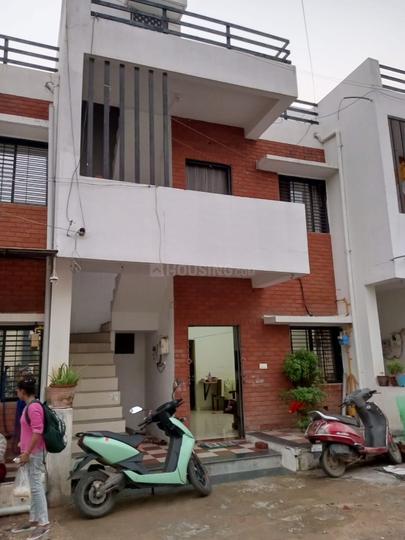 Uma Society Main Image 1