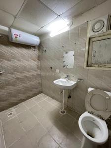 Bathroom Image of 1375 Sq.ft 3 BHK Apartment / Flat for sale in Amrapali Crystal Homes Phase 1, Sector 76 Noida for Rs. 17800000