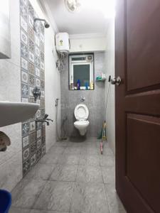 Bathroom Image of 985 Sq.ft 2 BHK Apartment / Flat for sale in Cosmos Enclave Wing A B And C, Kasarvadavali Thane for Rs. 9099999