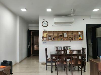 Living Room Image of 1050 Sq.ft 3 BHK Apartment / Flat for rent in Oberoi Eternia Towers A to D, Mulund West Mumbai for Rs. 90000