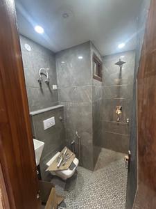 Bathroom Image of 600 Sq.ft 2 BHK Builder Floor for rent in Matiala New Delhi for Rs. 18500