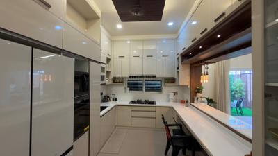 Kitchen Image of 5800 Sq.ft 4 BHK Independent House for sale in Thoppumpady Kochi for Rs. 72500000