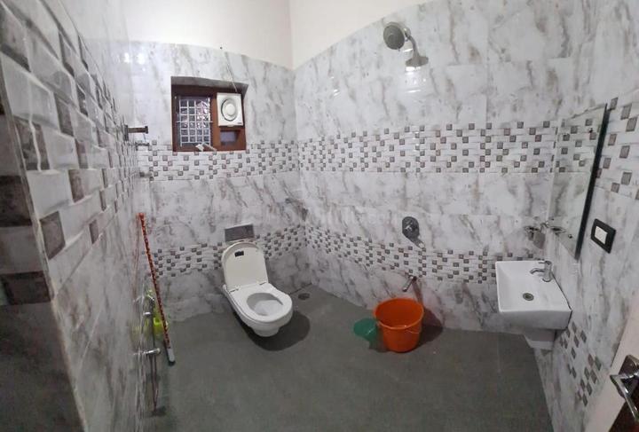Kalyan Nagar Bathroom 1